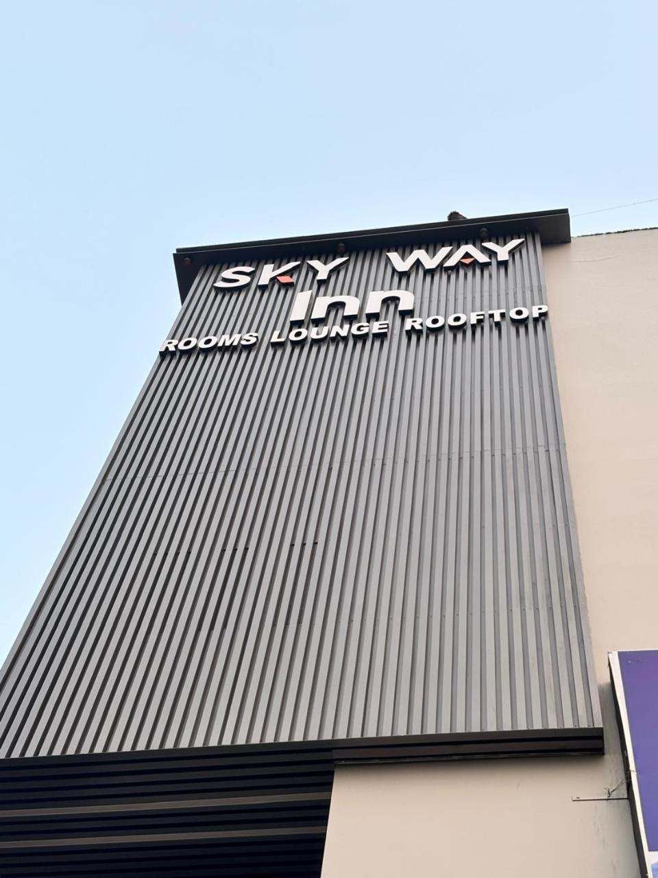 Hotel Sky Way Inn Hisār Exterior foto
